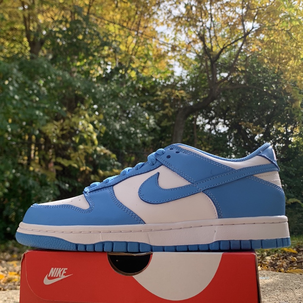 NEW Nike Dunk Low University Blue UNC 7Y/8.5 women - Picture 11 of 17